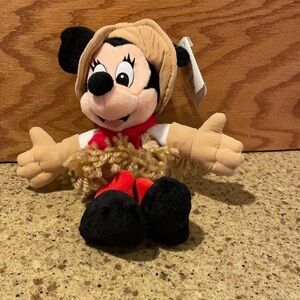 Original NWT Disney Frontierland Minnie beanie plush